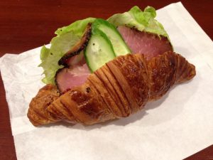 宝塚市　天気　ユニクロ